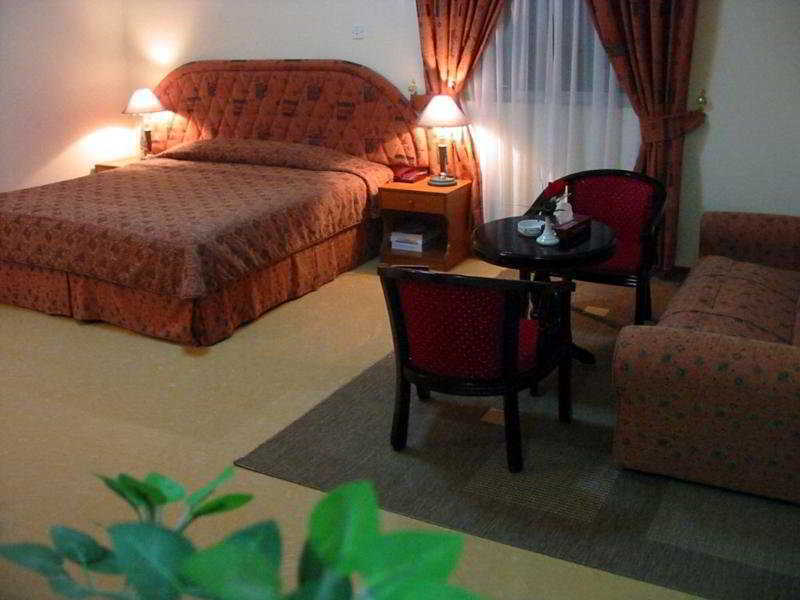 Hotel Golden Oasis Маскат Экстерьер фото