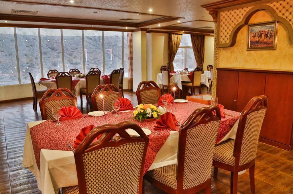 Hotel Golden Oasis Маскат Экстерьер фото